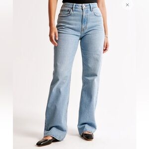 Abercrombie Curve Love High Rise 90s Relaxed Jean Size 27